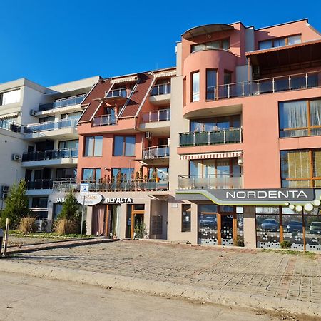 Black Sea Brееze Apartment Varna Bagian luar foto