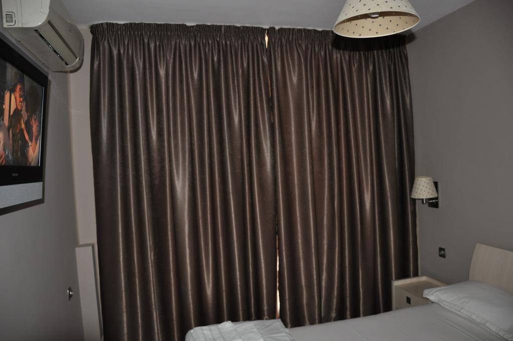Black Sea Brееze Apartment Varna Bagian luar foto